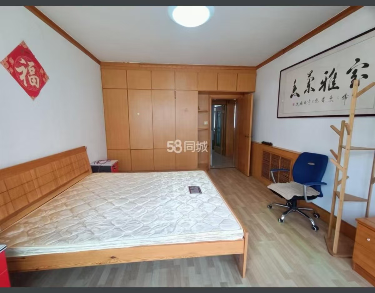 香水小區(qū)吉房出租