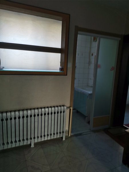 缤纷上街附近的一楼出租，家具家电齐全