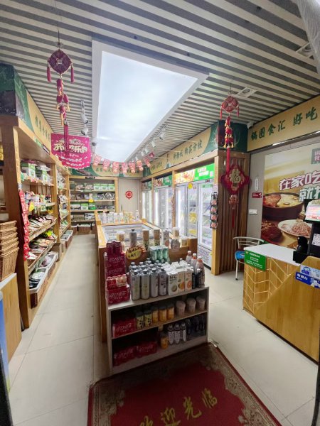 营业中的锅圈食汇忍痛转让