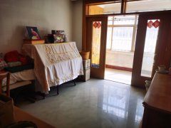 抱山街16号三单元一楼西