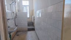 香水路北宫大院住人四楼103.79平三室老式简装19.8万