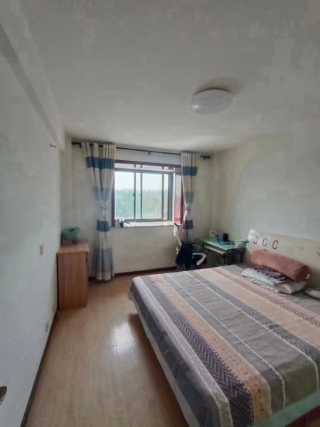 二中附近悅欣鼎園小區(qū)房屋整租