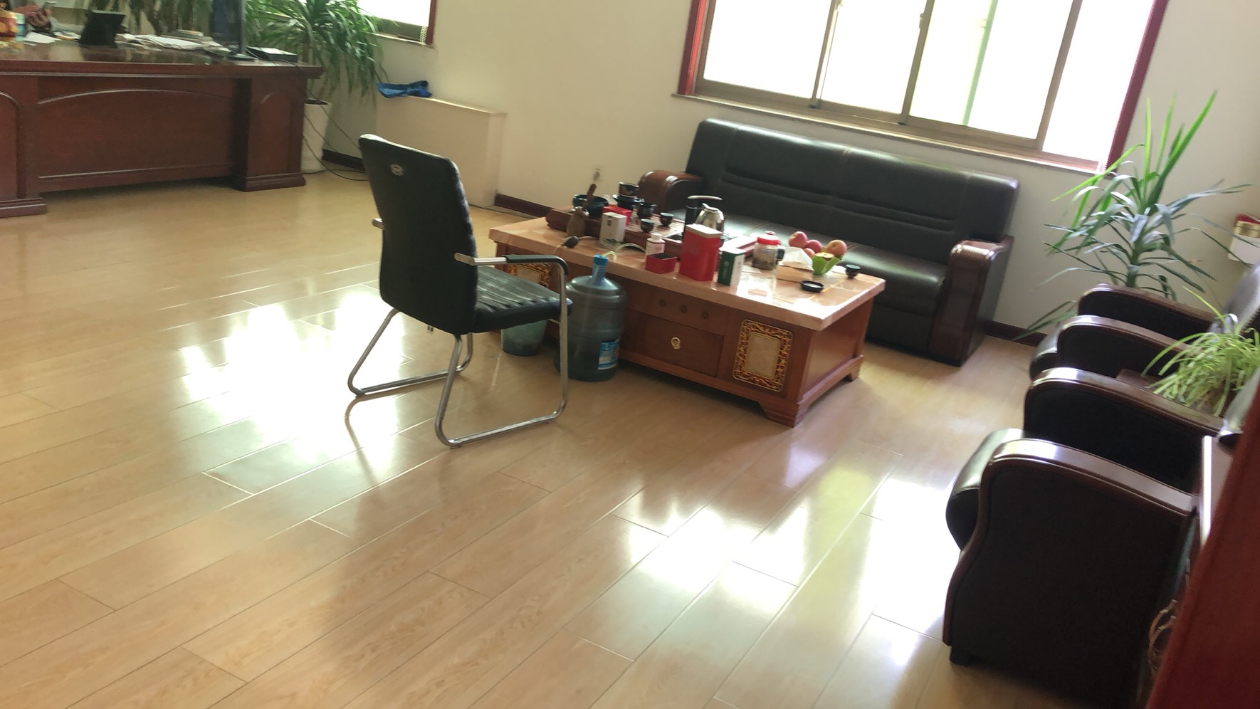 出售環(huán)翠臨港區(qū)廠房證件齊全